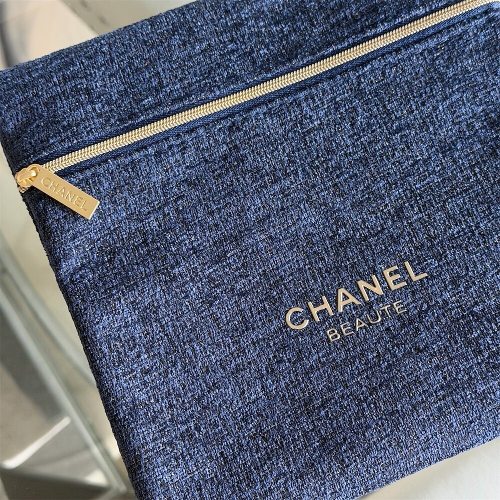 CHANEL Makeup Bag Navy Gold Sparkle Tweed Gold Logo Zip - BNIB